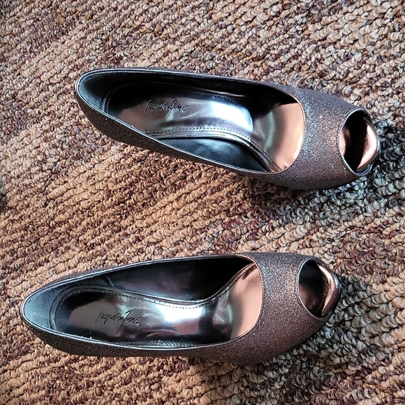 Jacqueline Ferrar Peep Toe High Heels - Picture 3 of 6